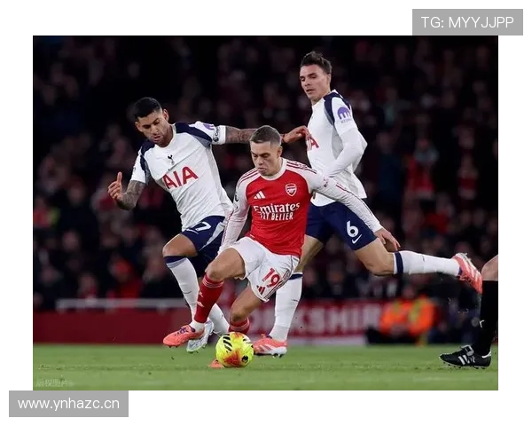 阿森纳强强对话稳定性不足：一遇硬仗就崩盘，对争冠形势构成严峻考验。