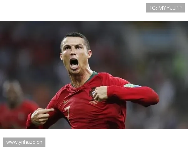 C罗与凯恩中锋能力对比：终结效率与战术角色差异解析