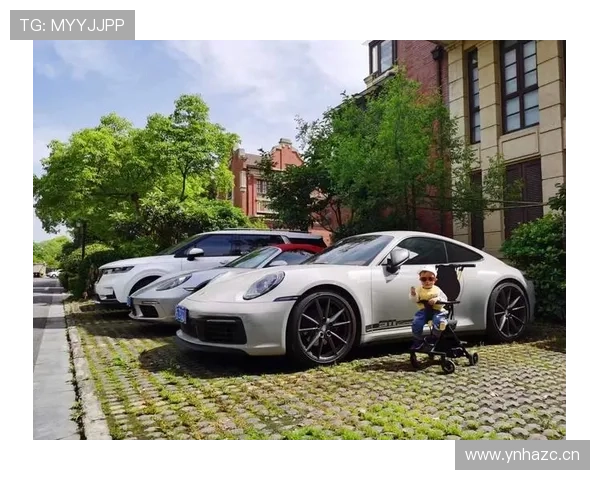 练俊杰这生活比比赛还拽，豪车都成他日常摆设了吧？