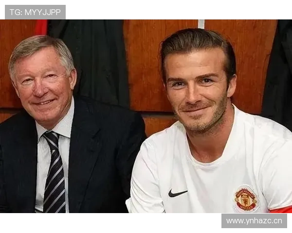 贝克汉姆教练席上戴着贵得吓人的手表，这气场跟街头混混都不一样啊